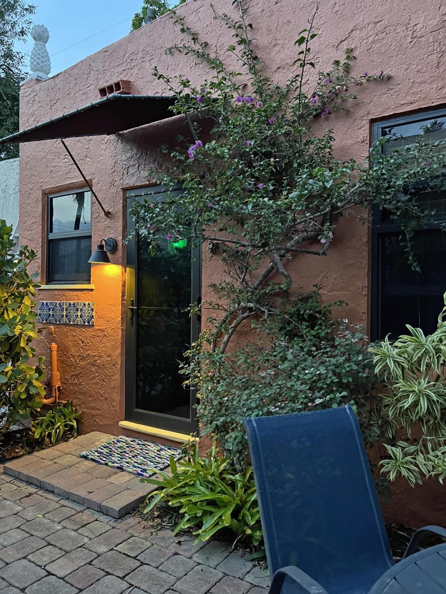 One-Bedroom Cottage