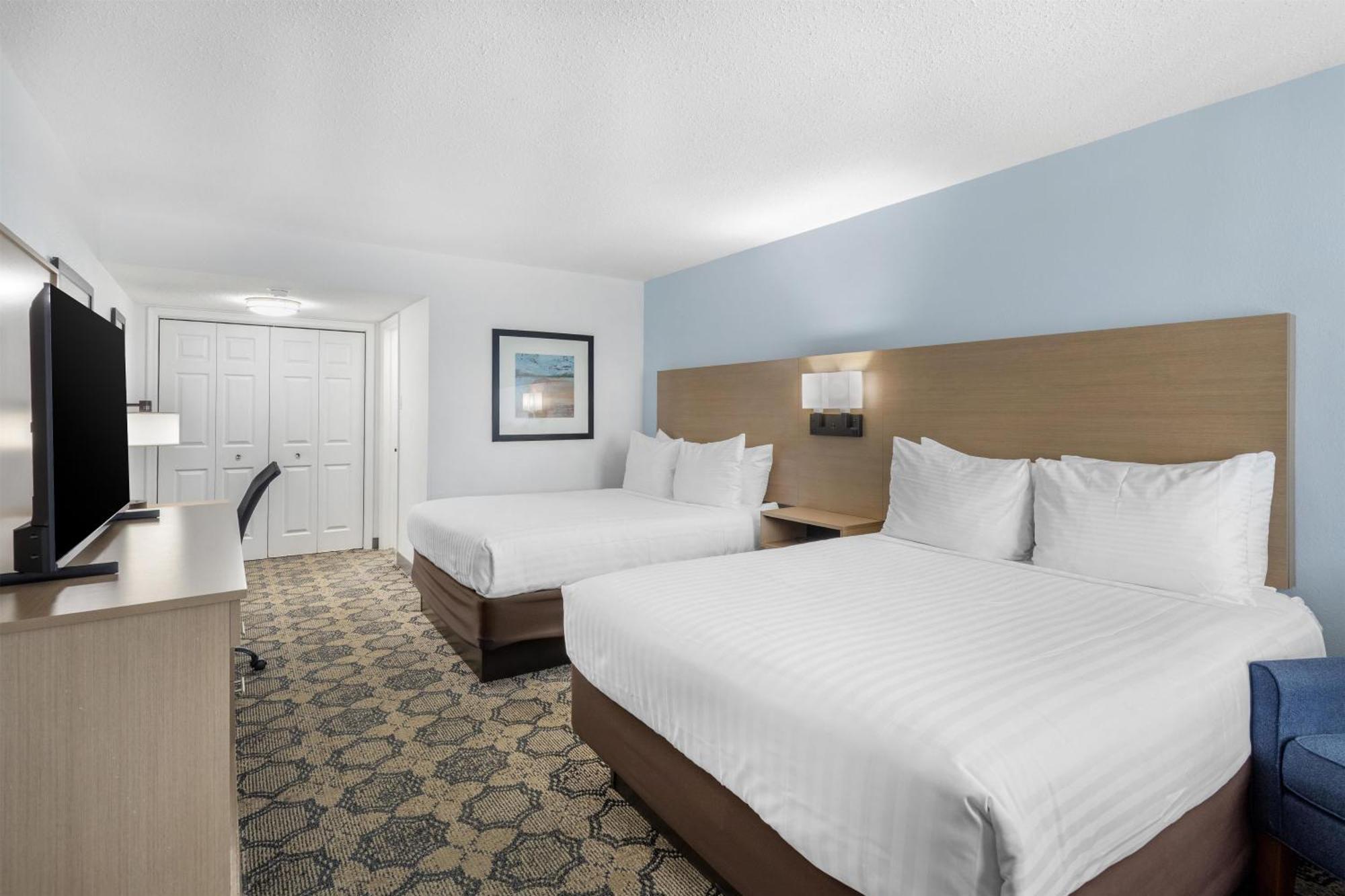 Queen Room with Two Queen Beds - Downstairs - Non-Smoking